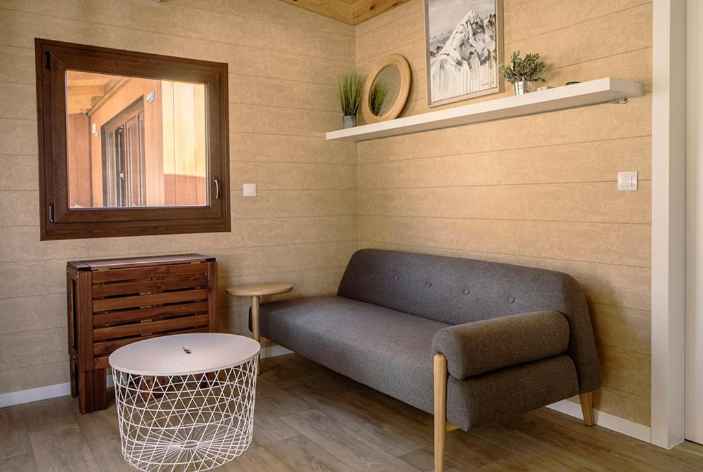 El Arrebol Comfort Camp جاكا المظهر الخارجي الصورة